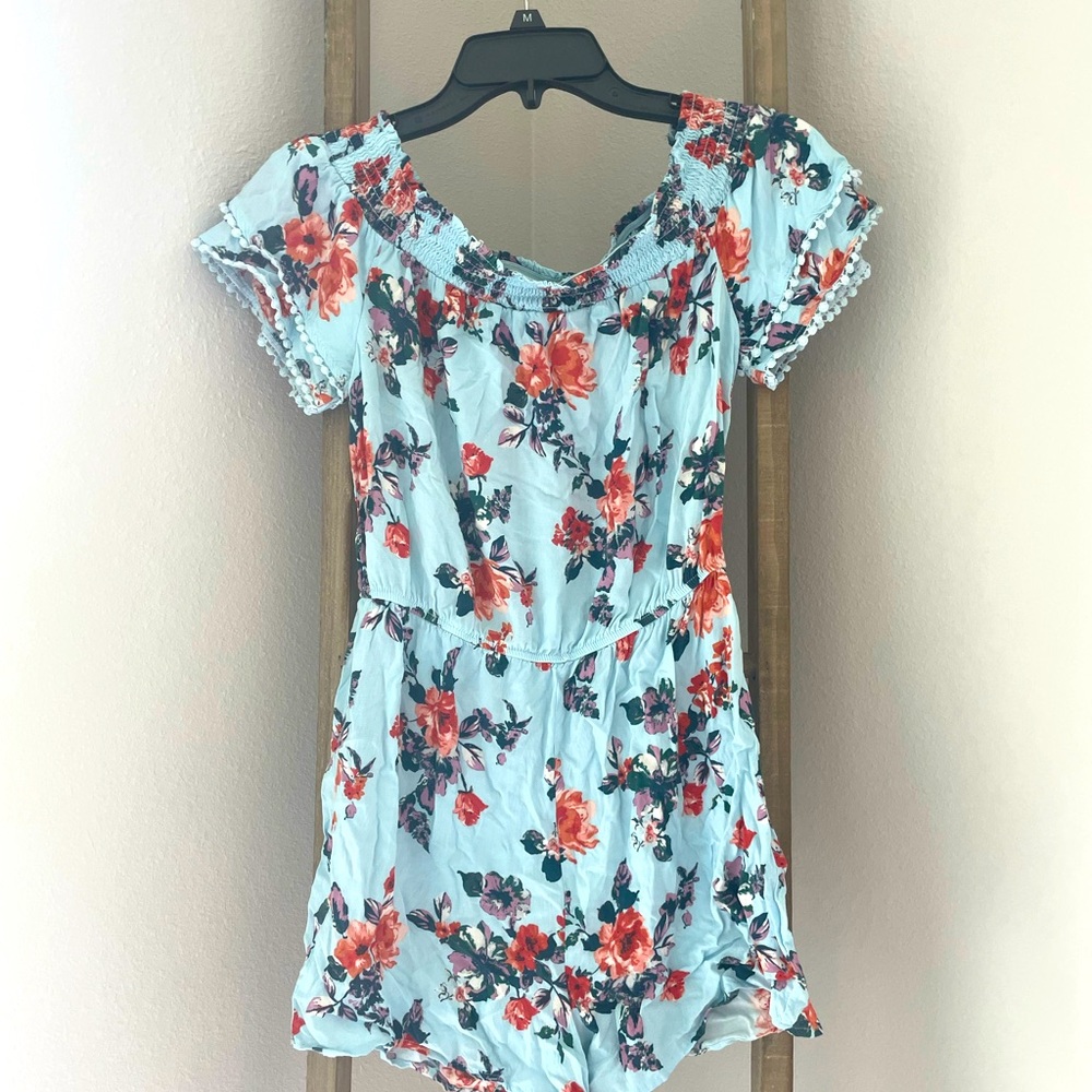 Floral romper. Size small